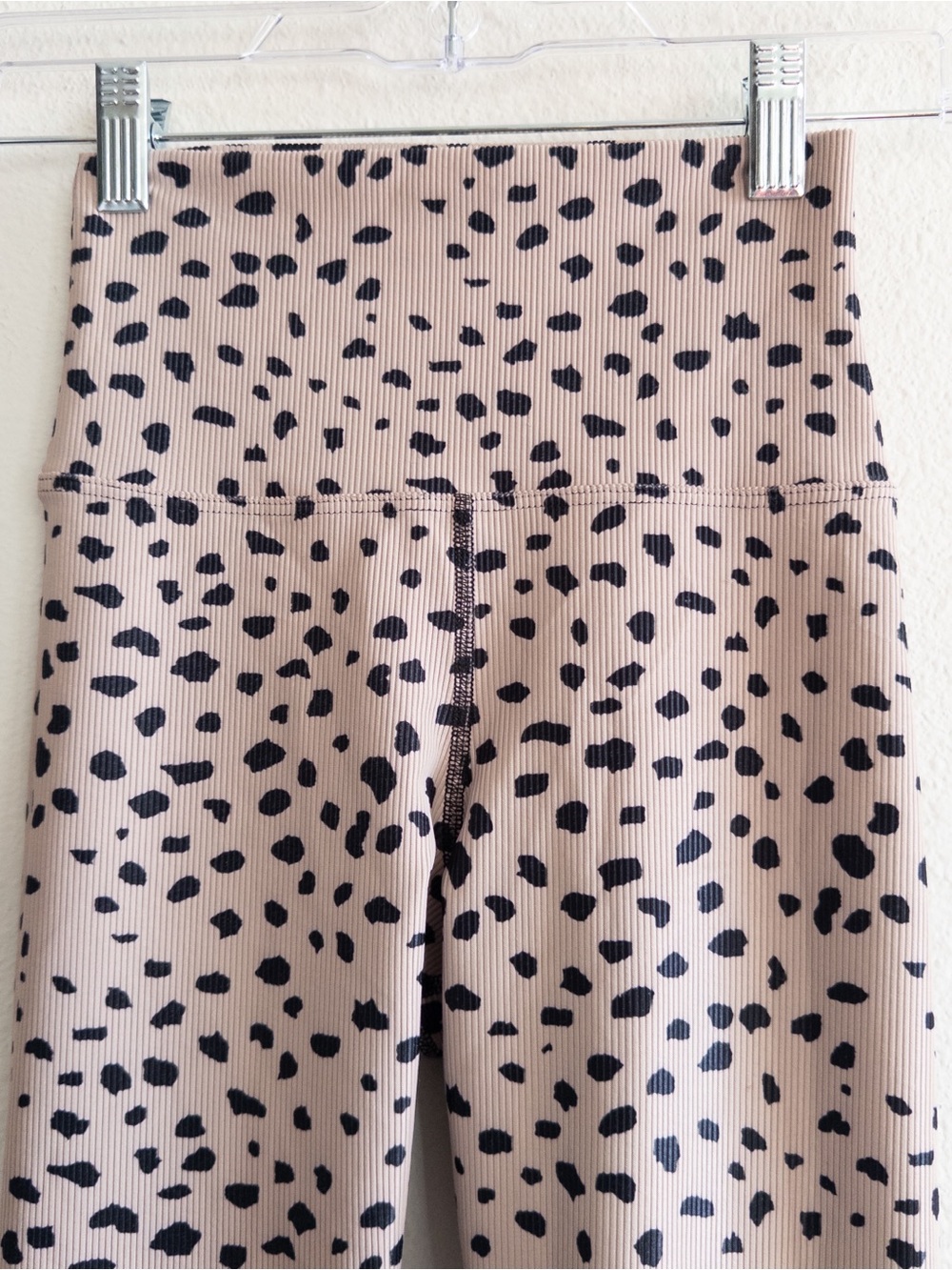 Beach Riot Animal Print Leggings size XS - Picture 2 of 6
